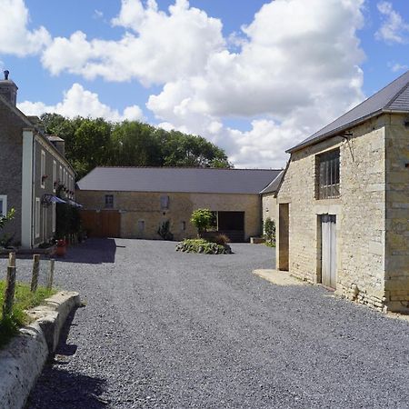 Ferme Aux Leopards Normands Bed & Breakfast Mandeville-en-Bessin Exterior photo